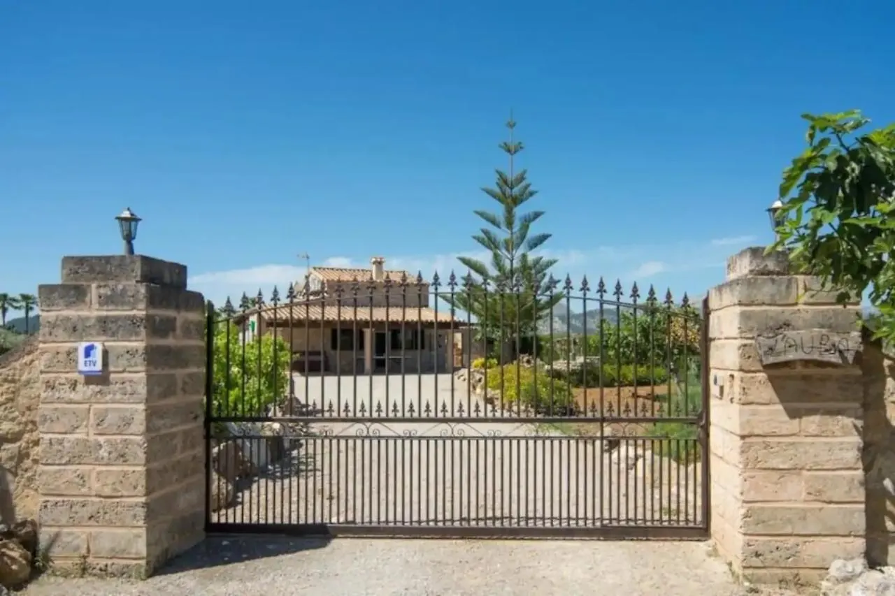 Villa Finca Auba Pollenca